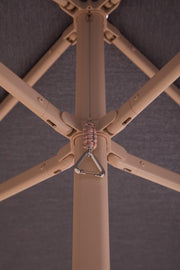 Central pole umbrella